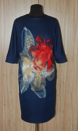 Стильна жіноча сукня Стильна жіноча сукня